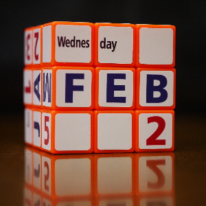 Calendar Cube English